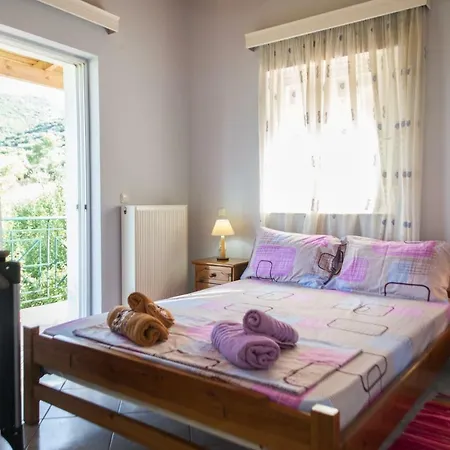 Mani's Balcony With Seaview Holiday home Tseria